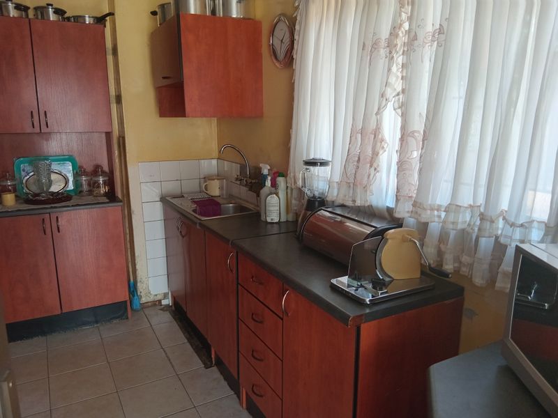 Two-bedroom house to Rent in Mogwase - Photo 5