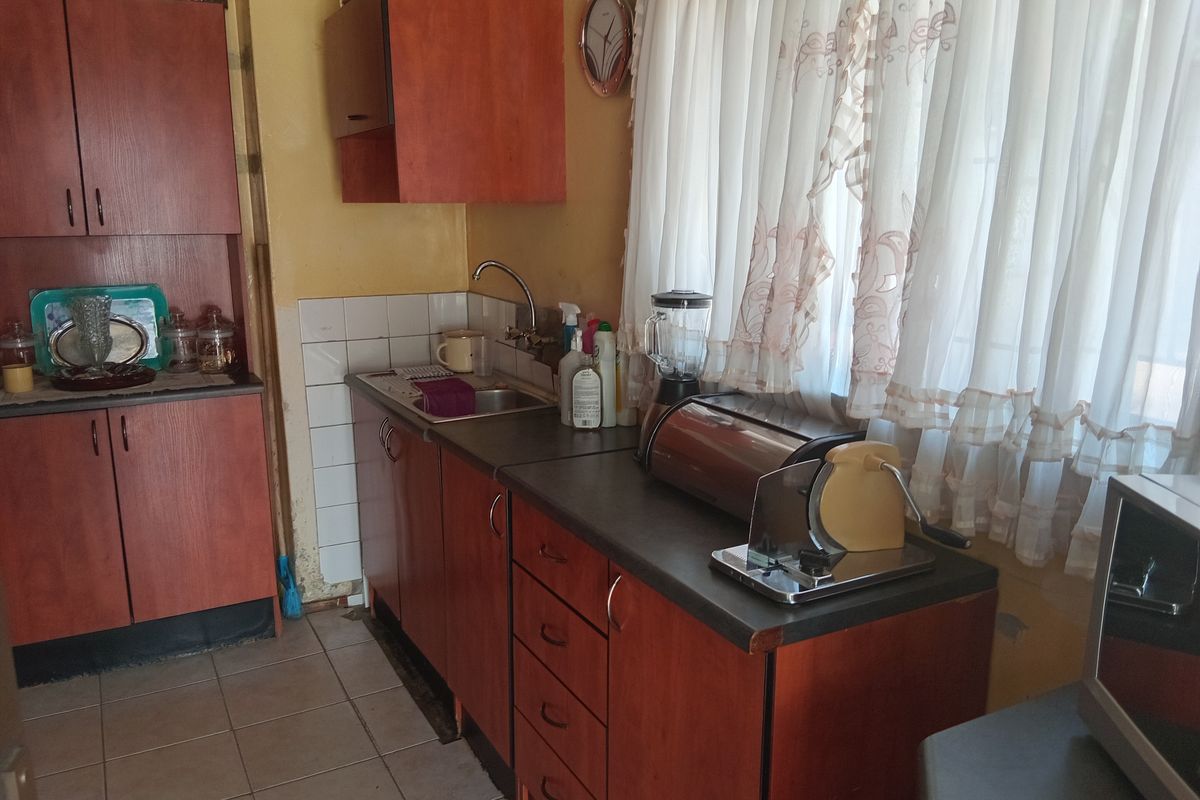 Two-bedroom house to Rent in Mogwase - Photo 5