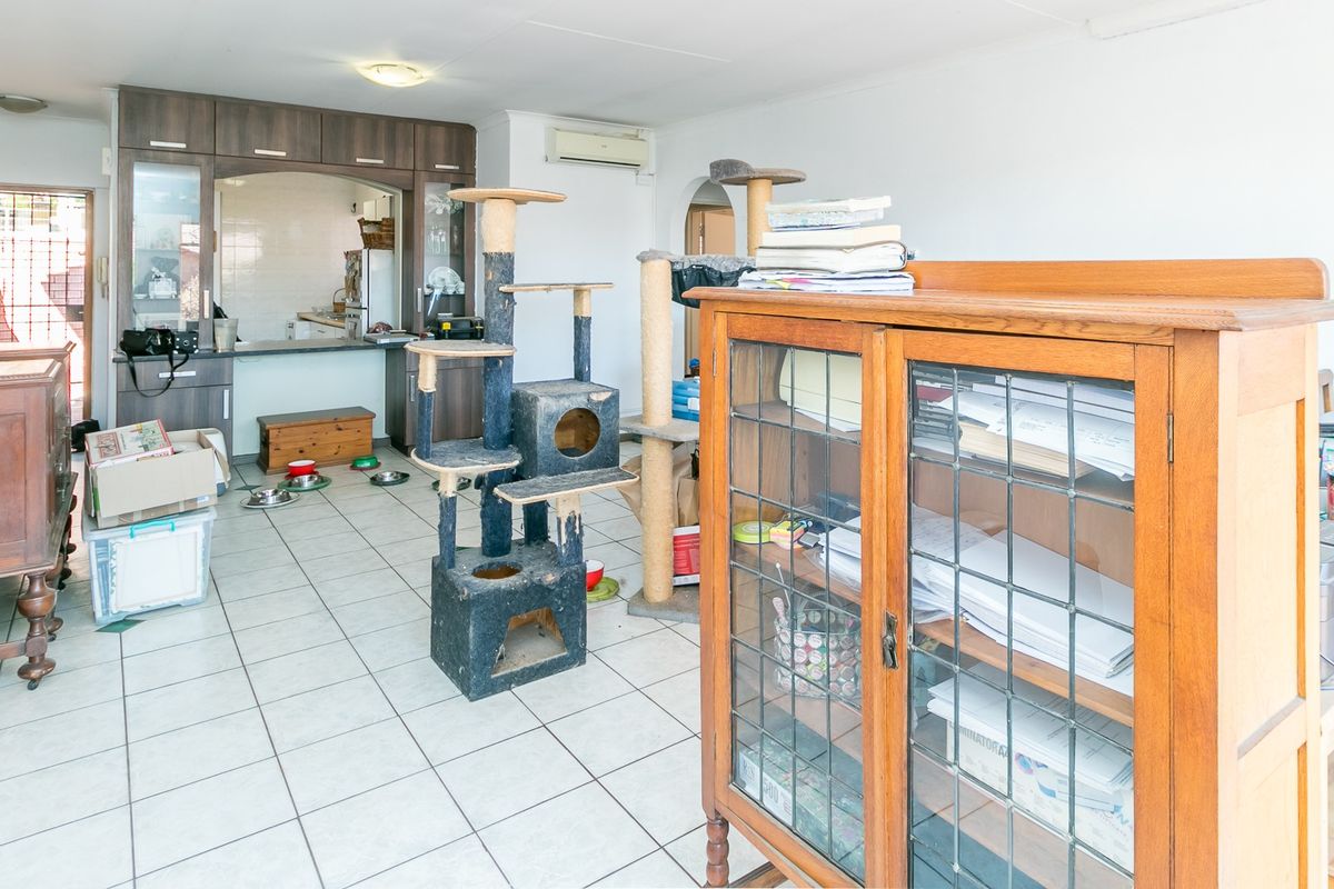 2 bed 2 bath townhouse - Photo 2