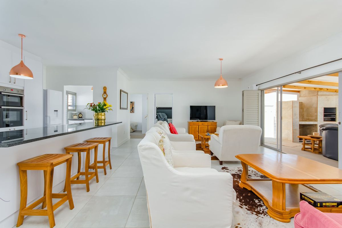 Modern Comfort & Effortless Entertaining. - Photo 4