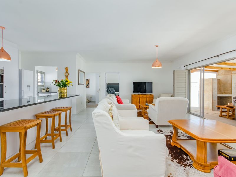 Modern Comfort & Effortless Entertaining. - Photo 4