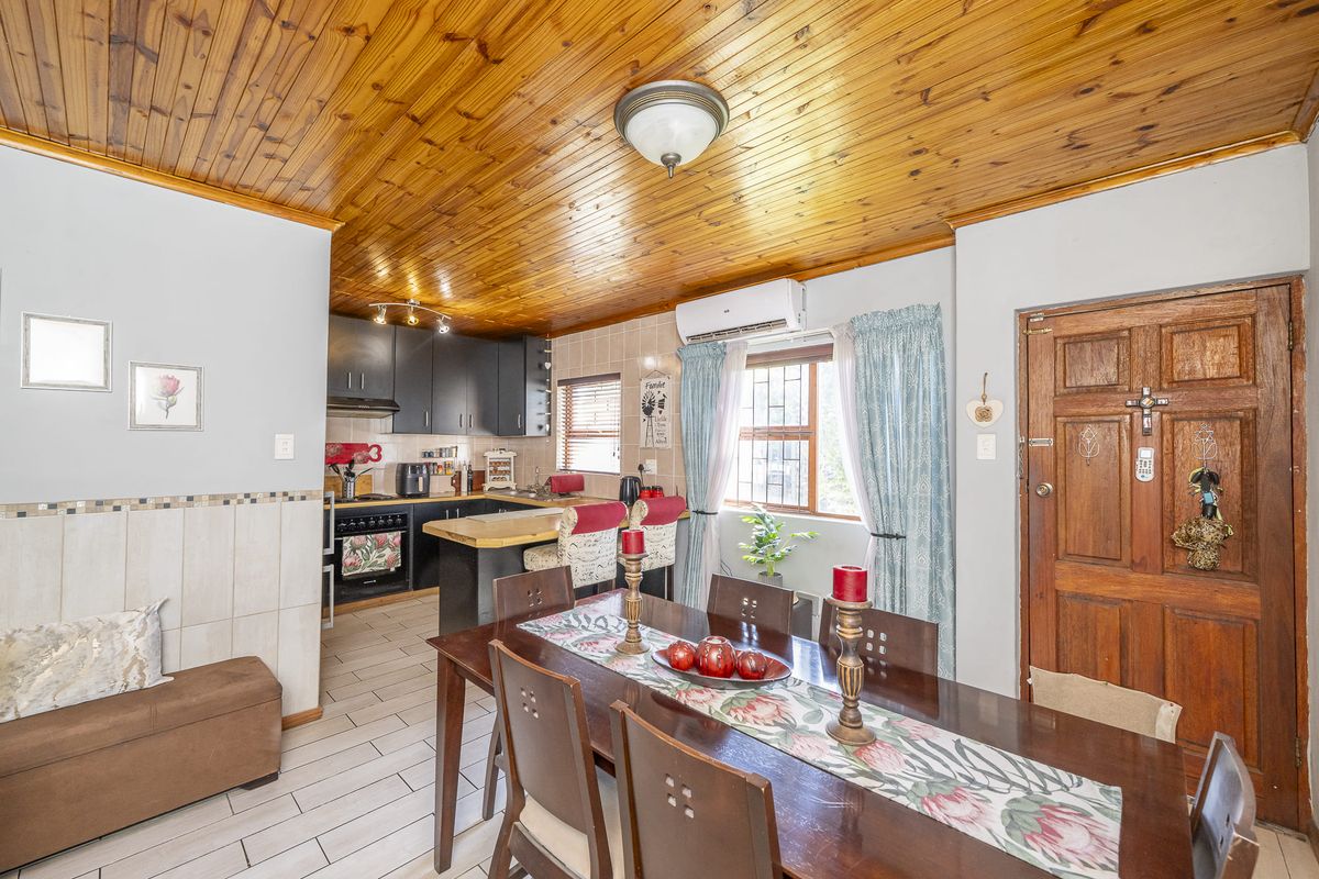 The Perfect Lock-Up-and-Go in Bonnie Brae! - Photo 4