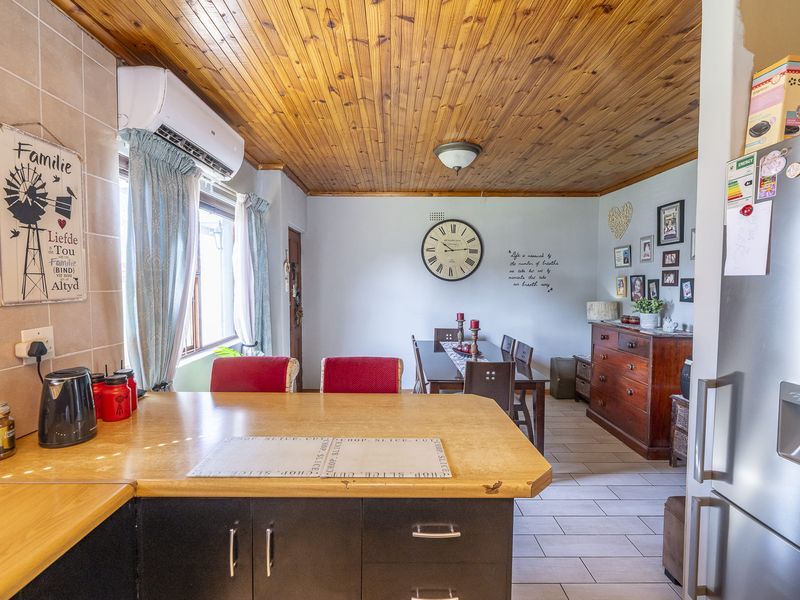 The Perfect Lock-Up-and-Go in Bonnie Brae! - Photo 7