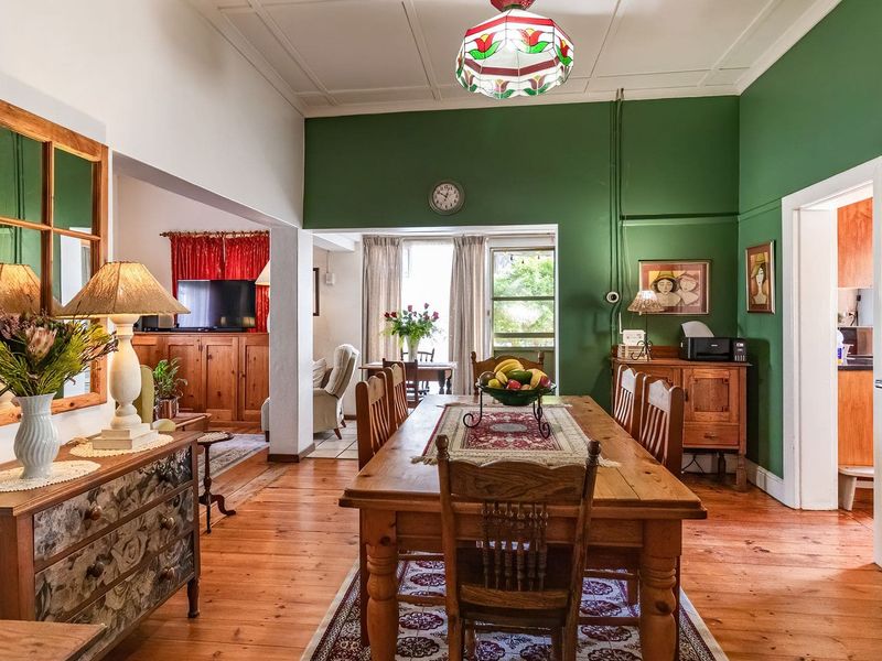 Warm Family Home with Flatlet and Income Potential in Bonnievale. - Photo 4