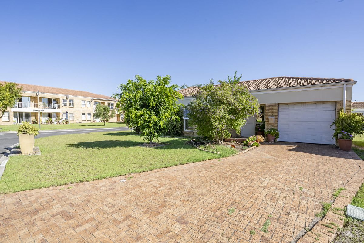 A Lovely Home in Klaradyn Retirement Village. Ready for You! - Photo 2