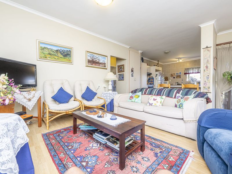 A Lovely Home in Klaradyn Retirement Village. Ready for You! - Photo 6