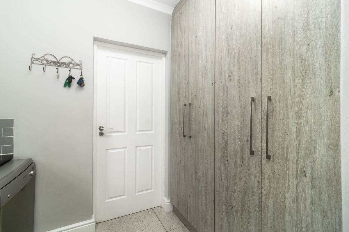 A Rare Gem Not to Be Missed - Photo 5