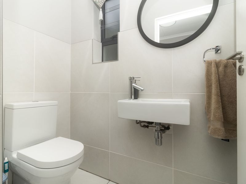 A Rare Gem Not to Be Missed - Photo 10