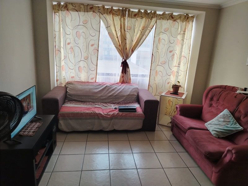 Secure Apartment Living in a Prime Location - Photo 5