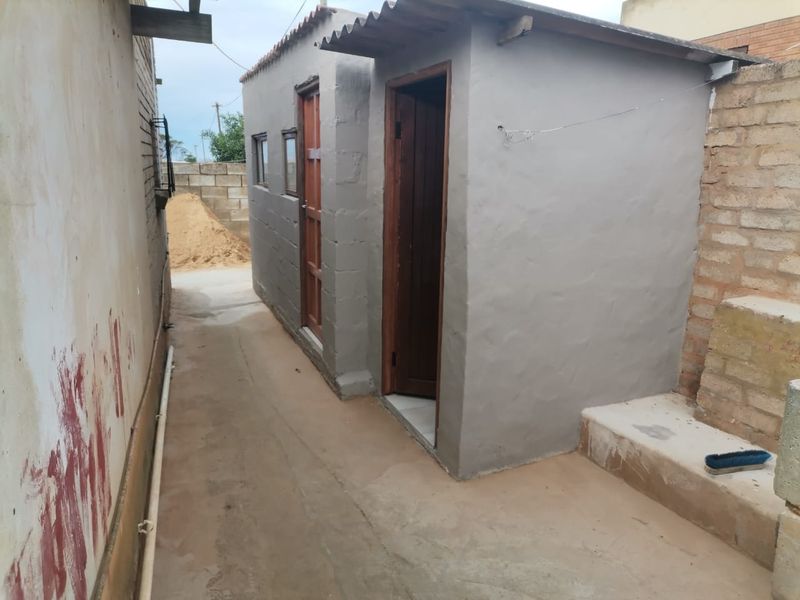 Income-Generating Investment Opportunity in Kwanonqaba - Photo 6