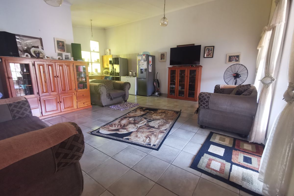 Ideal retirement unit now on sale - Photo 5