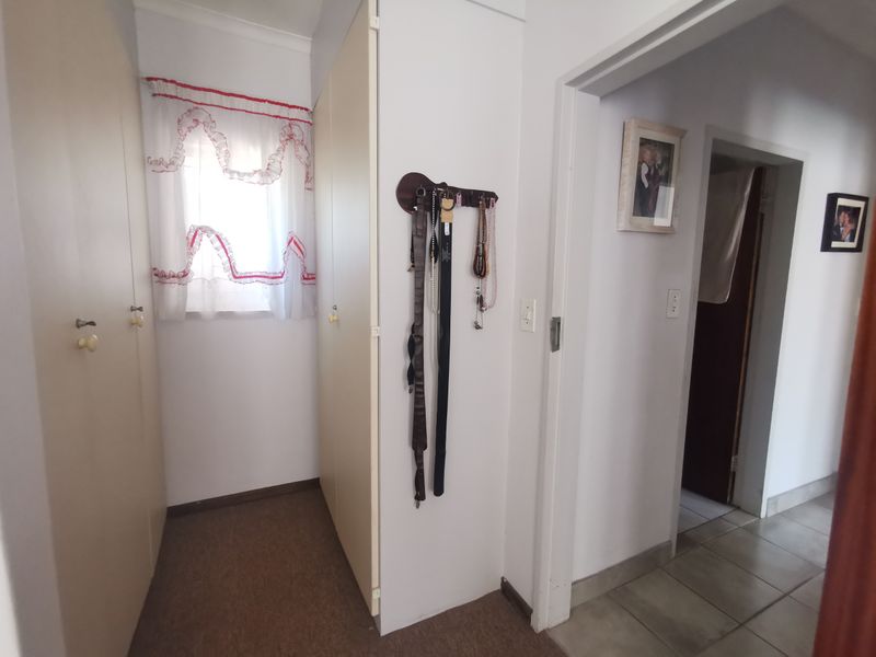 Ideal retirement unit now on sale - Photo 10