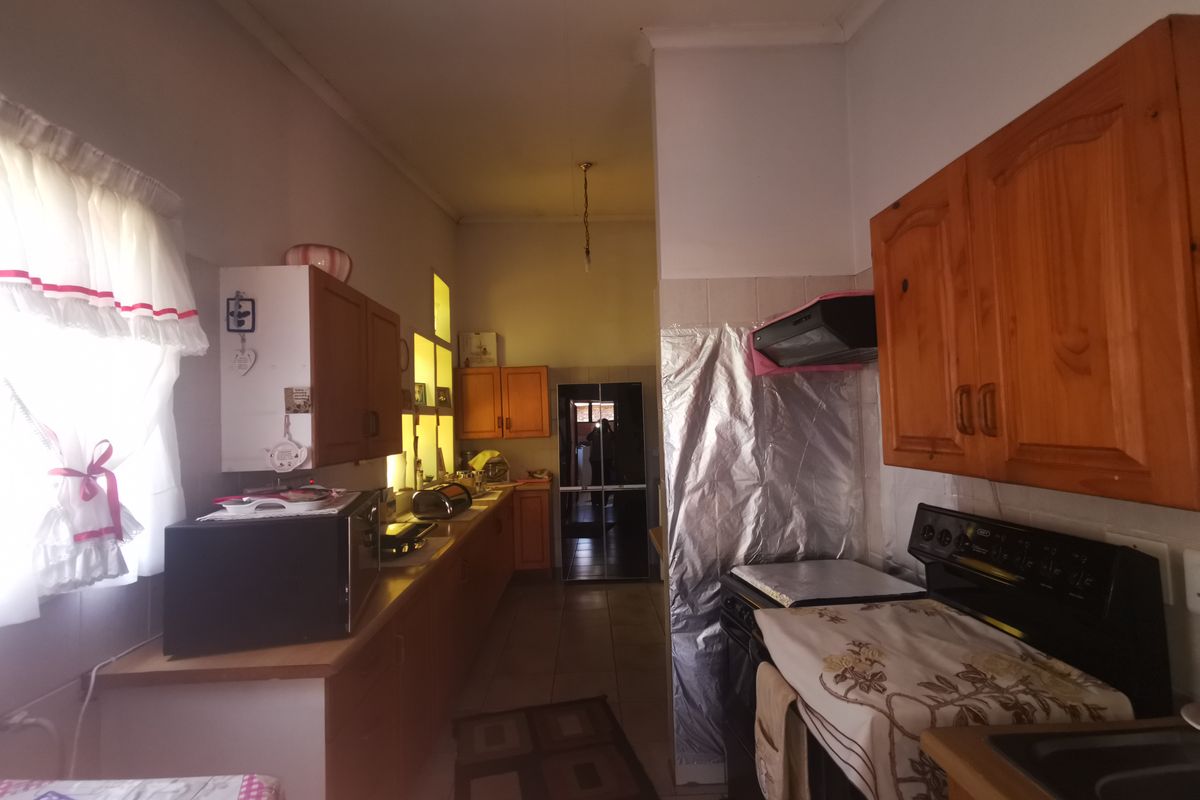 Ideal retirement unit now on sale - Photo 3