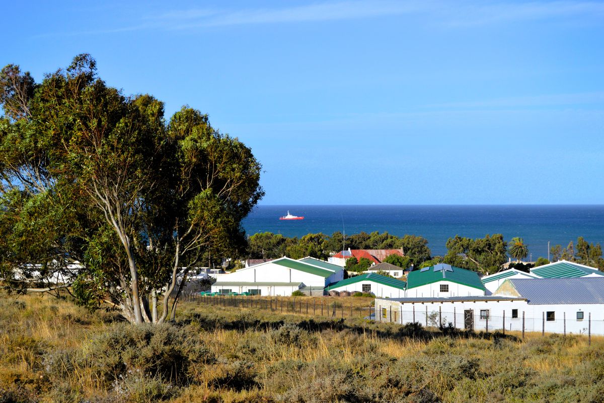 Not to be missed!!! A 904m2 Erf @ R600 000-00 in St Helena Bay. - Photo 4