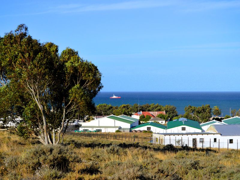 Not to be missed!!! A 904m2 Erf @ R600 000-00 in St Helena Bay. - Photo 4