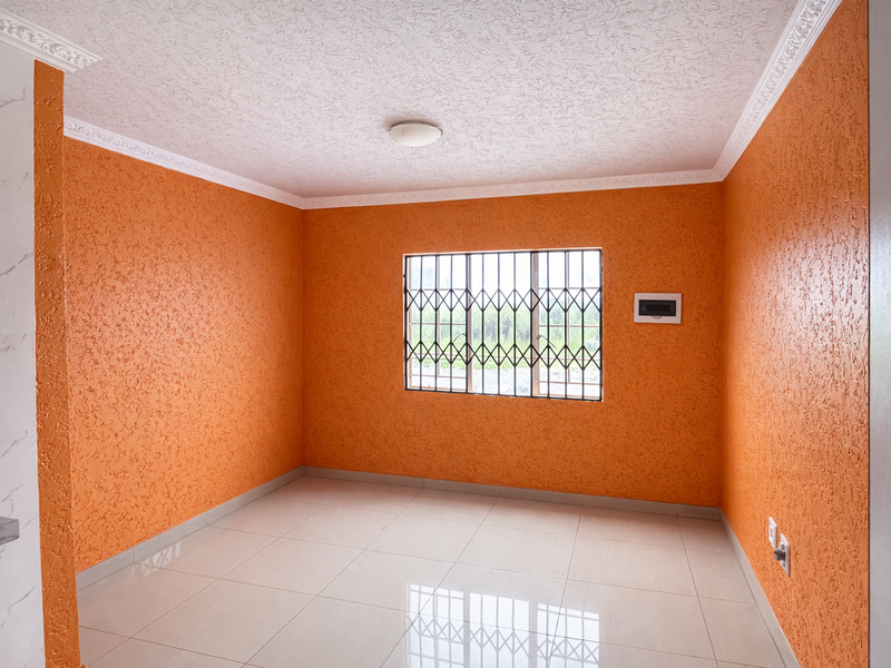 🏡 Ground Floor 2-Bedroom Apartment – Fleurhof, Roodepoort - Photo 9