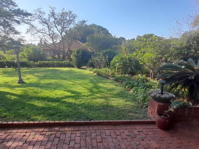 Multi-Dwelling Smallholding with Exceptional Income Potential - Photo 3