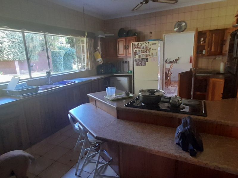 Multi-Dwelling Smallholding with Exceptional Income Potential - Photo 5