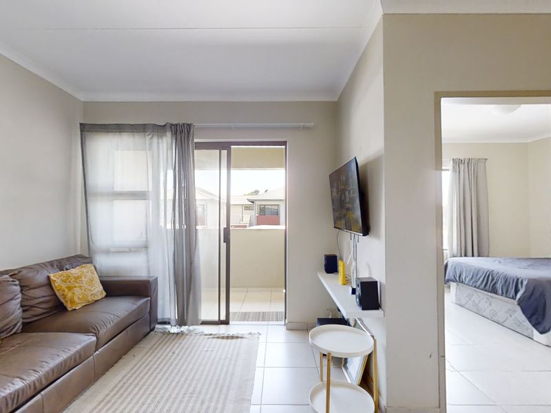 First Floor Unit in Modern Complex! - Photo 5