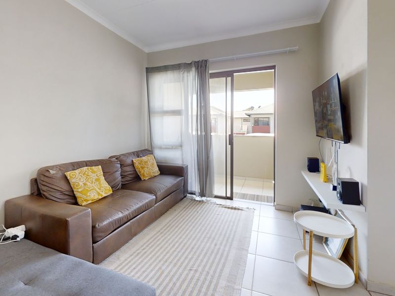 First Floor Unit in Modern Complex! - Photo 6