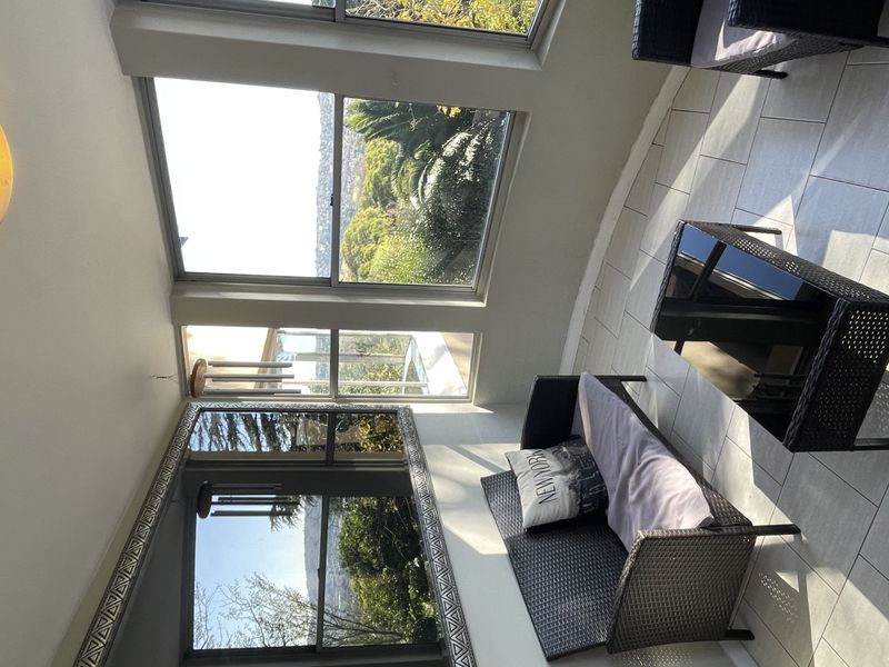 VIEWS! FABULOUS HOME WITH STUNNING COTTAGES - Photo 4