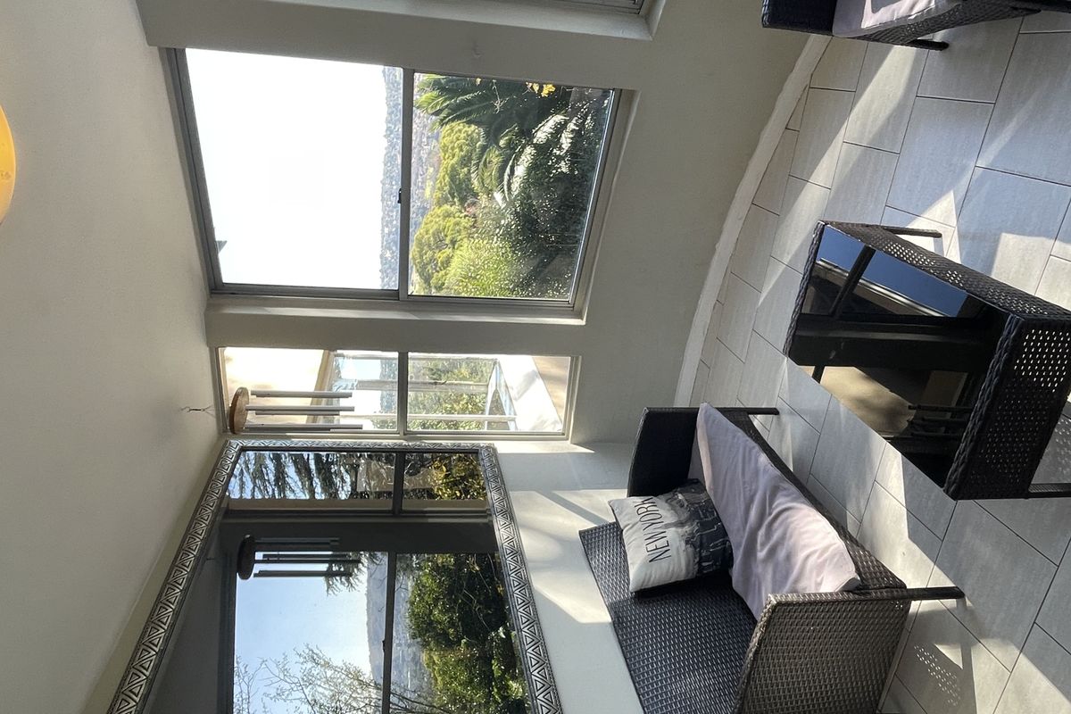 VIEWS! FABULOUS HOME WITH STUNNING COTTAGES - Photo 4