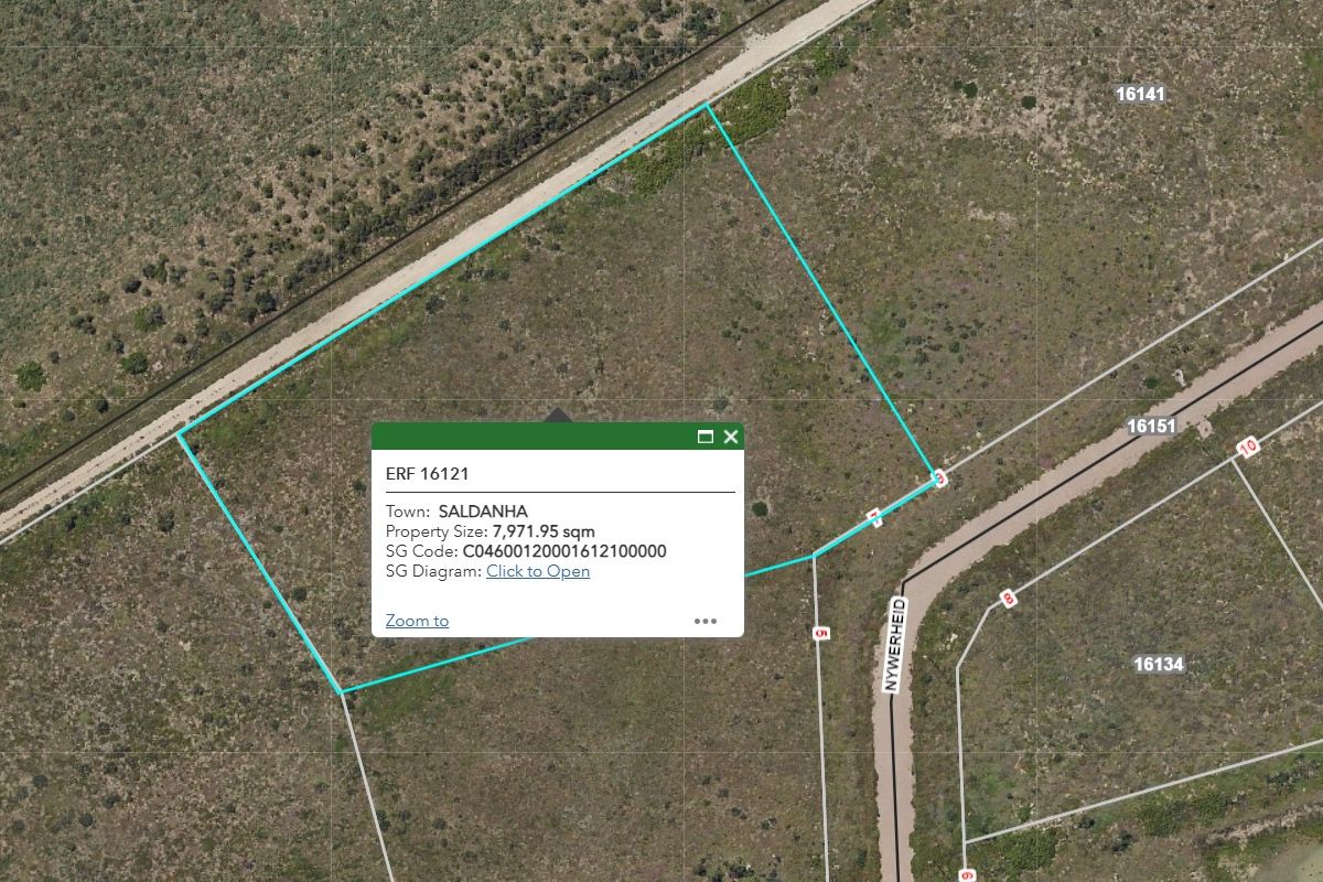 Aerial view of vacant residential land in Saldanha, showing property boundaries and surrounding terrain.