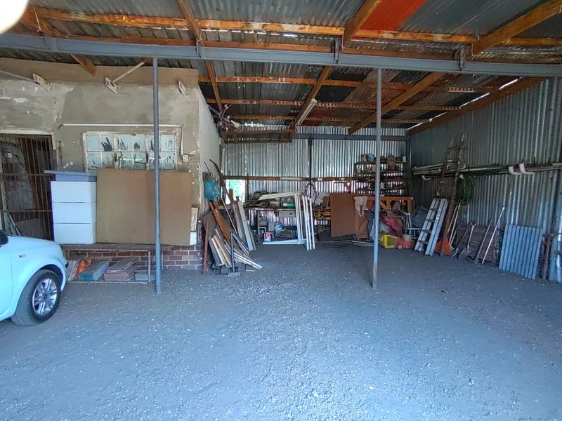 A lot of house for your money - Photo 7