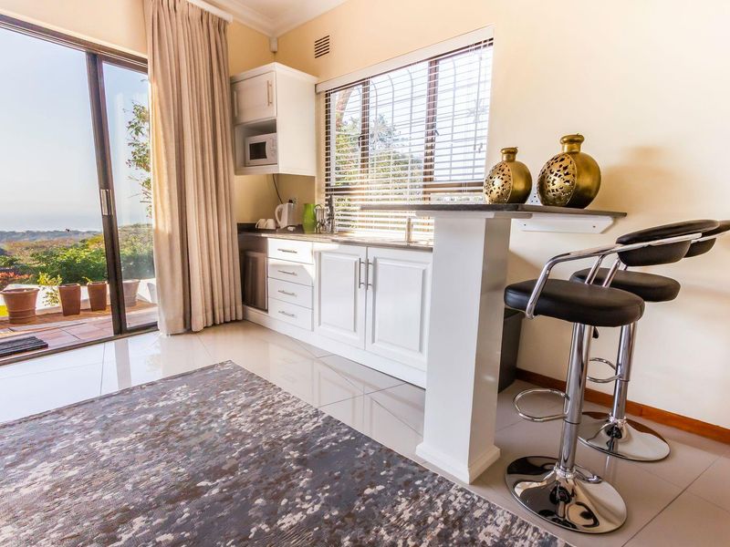 Exceptional opportunity for those seeking an elegant coastal retreat - Photo 10