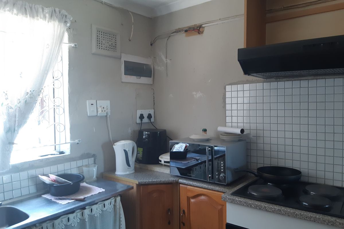 Lovely Home with Granny Flat, Bayview, Chatsworth - Photo 5