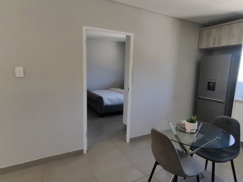 Modern lock up and go in Parkhill - Photo 6