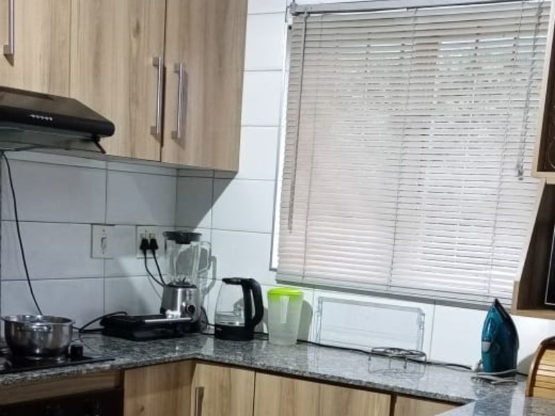 Lovely Simplex, Woodhaven - Photo 6