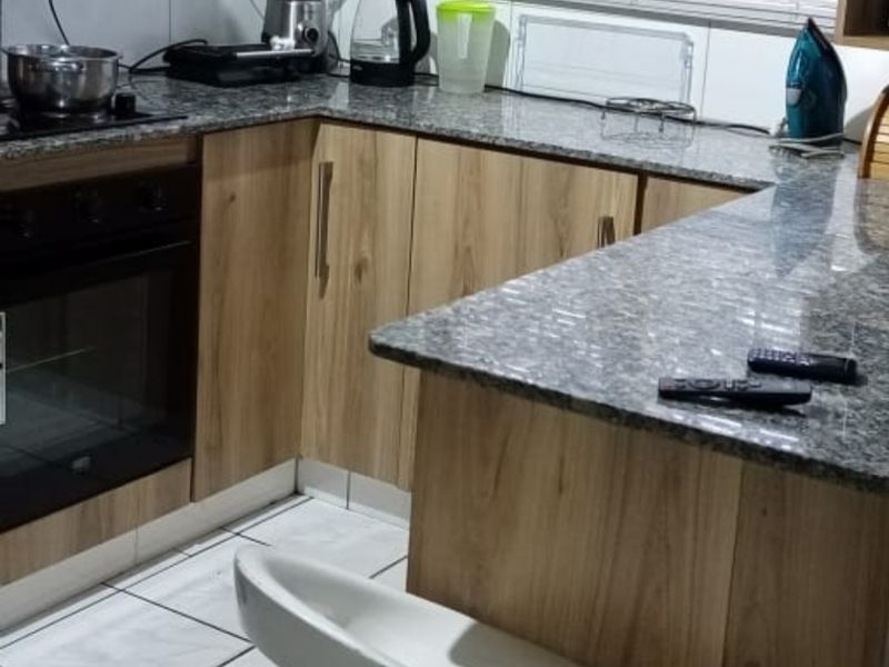 Lovely Simplex, Woodhaven - Photo 3