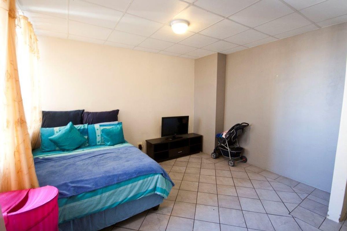 Apartment For Sale In Durban - Photo 3