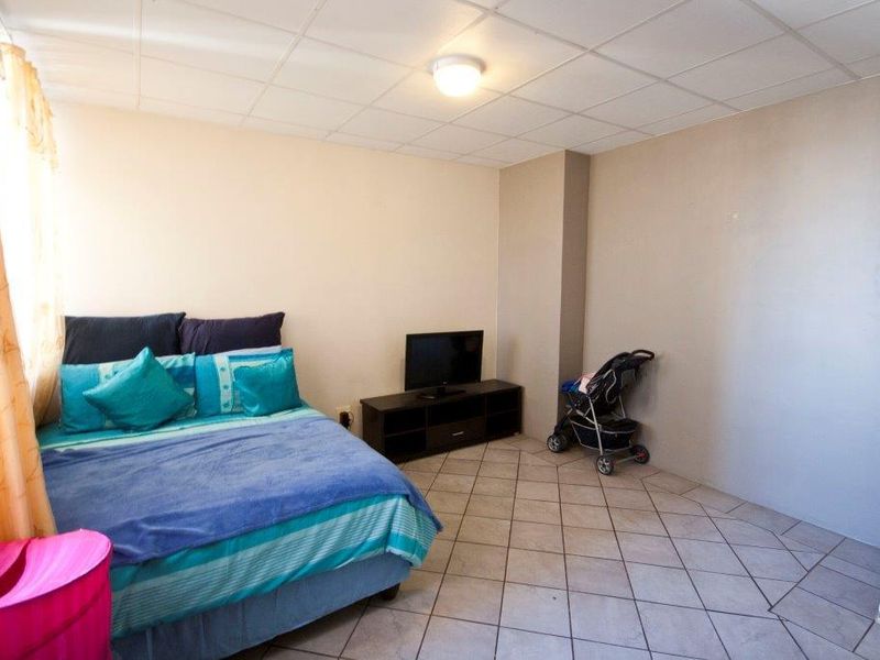 Apartment For Sale In Durban - Photo 3