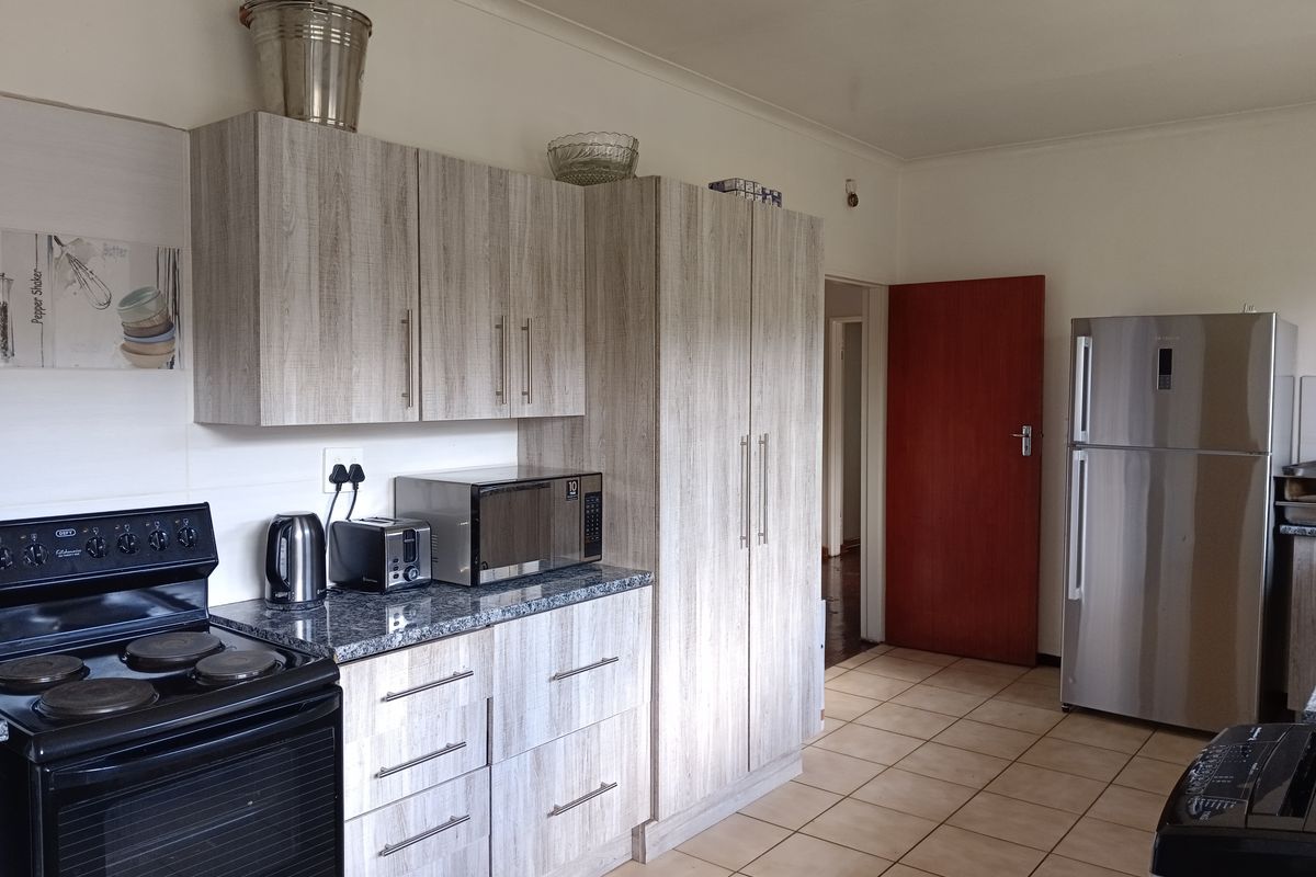 Perfect And Quiet Location - Photo 4