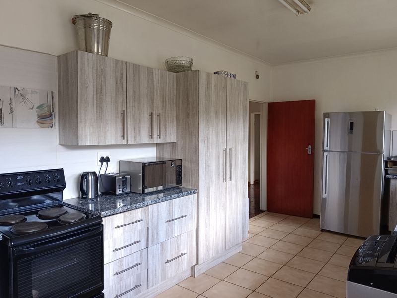 Perfect And Quiet Location - Photo 4