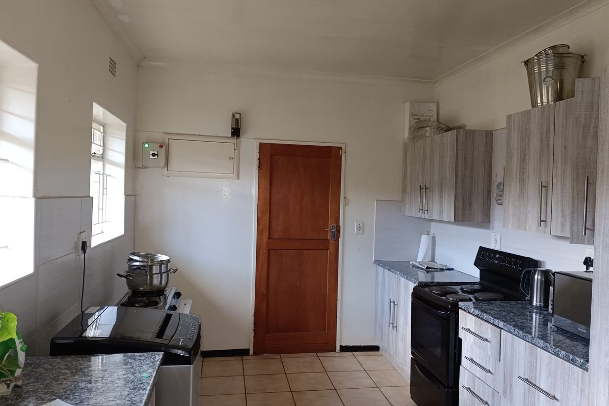 Perfect And Quiet Location - Photo 5