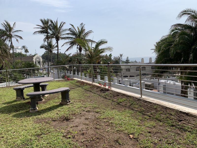 Cute and Cozy - Photo 8