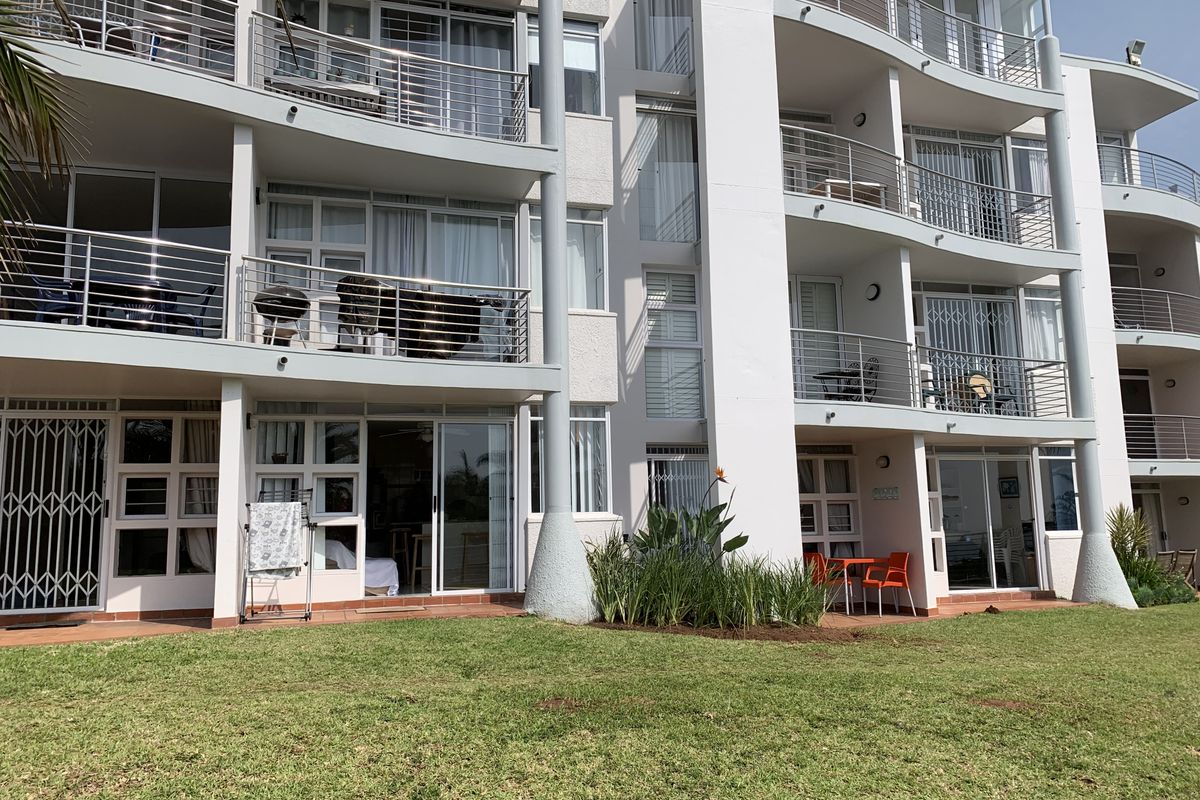 Cute and Cozy - Photo 5