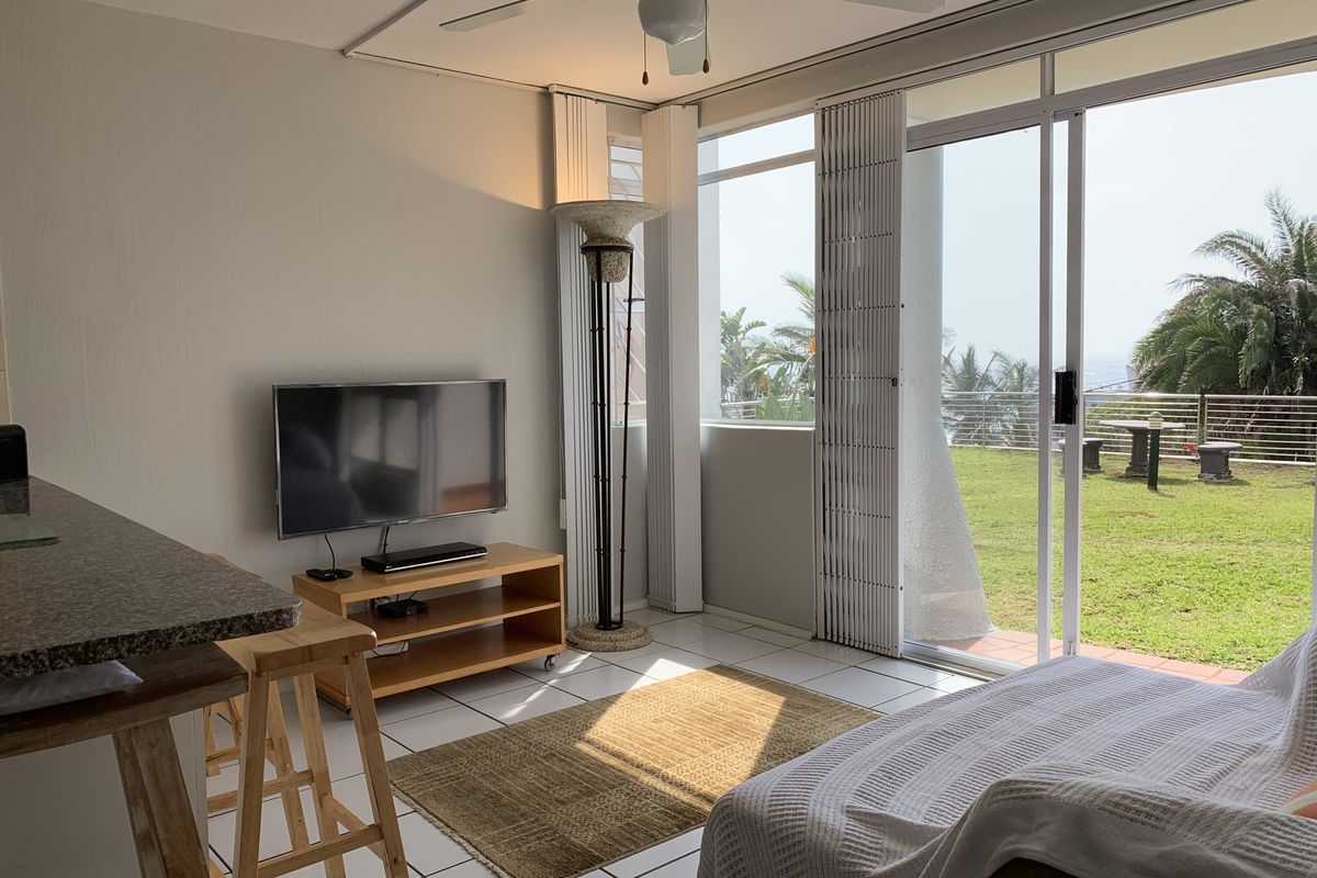 Cute and Cozy - Photo 3