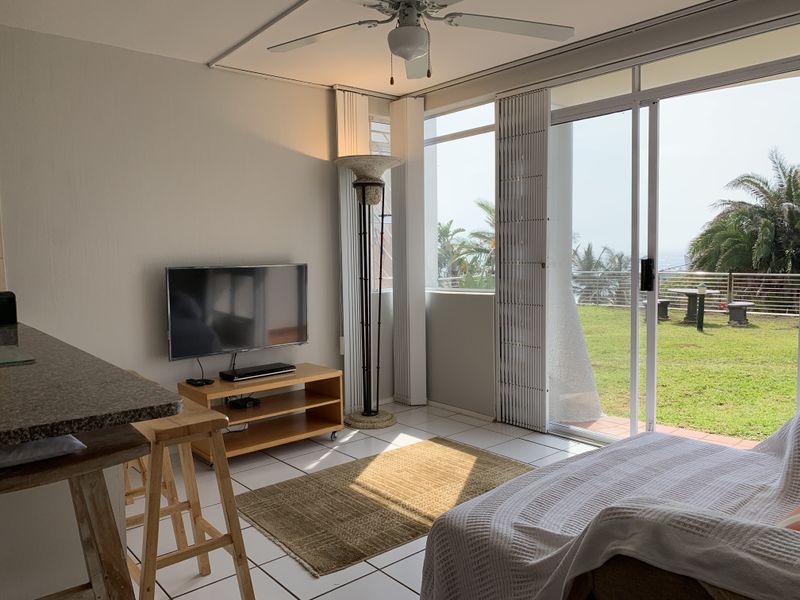 Cute and Cozy - Photo 3