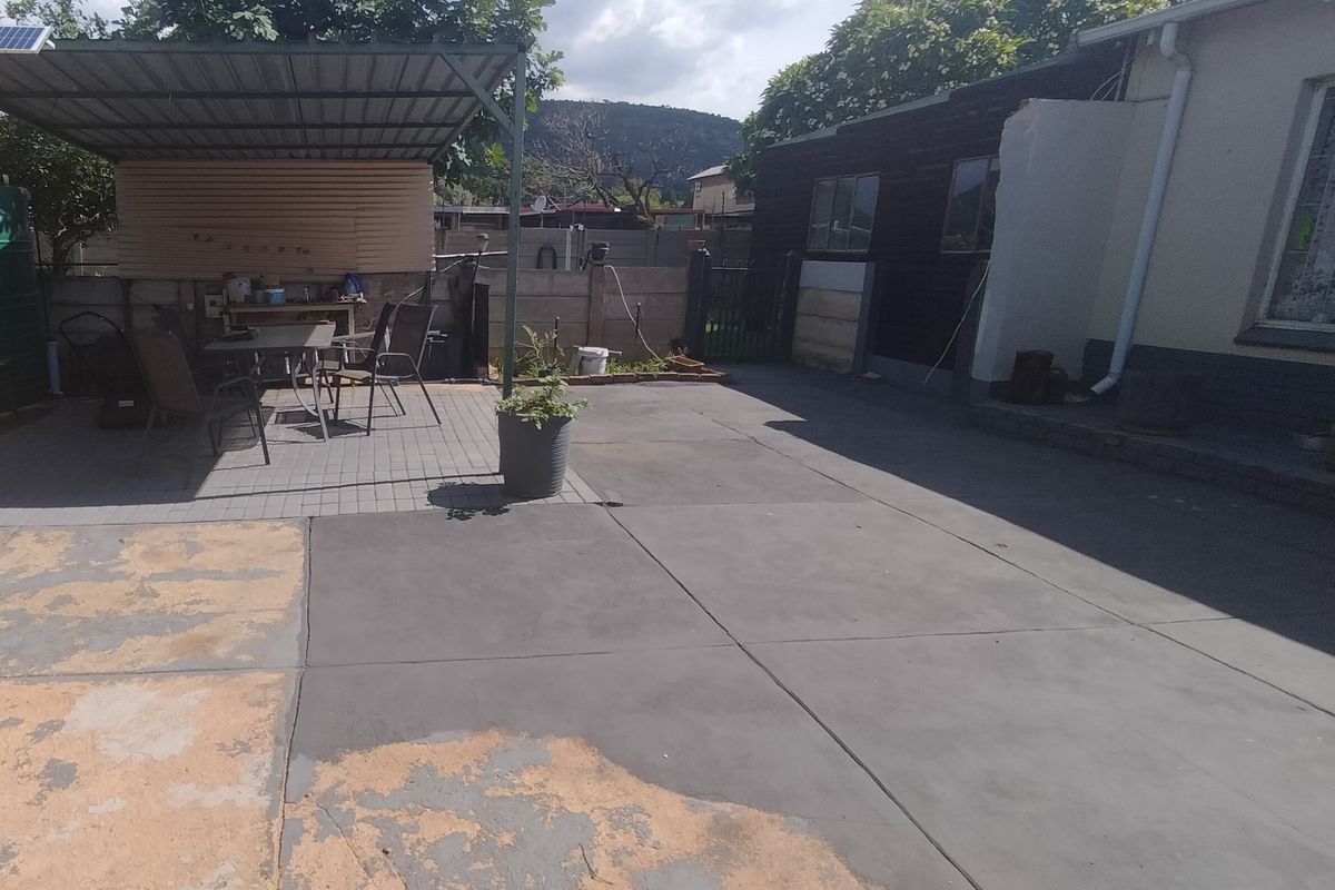 This prime investment property - Photo 3