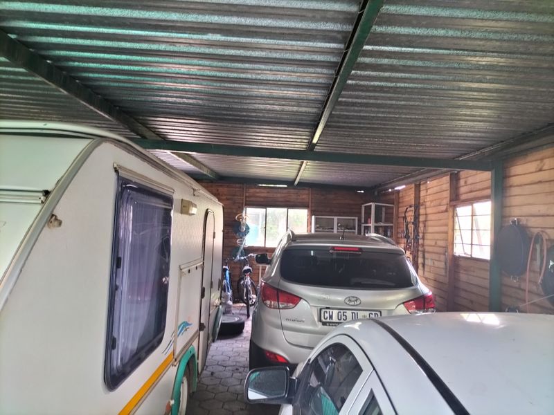 This prime investment property - Photo 4