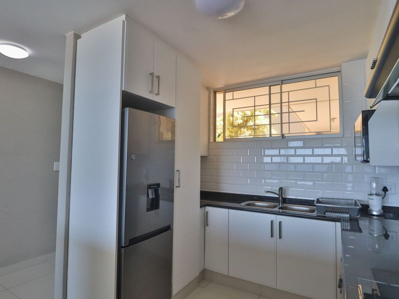 Flat For Sale In Amanzimtoti - Photo 10