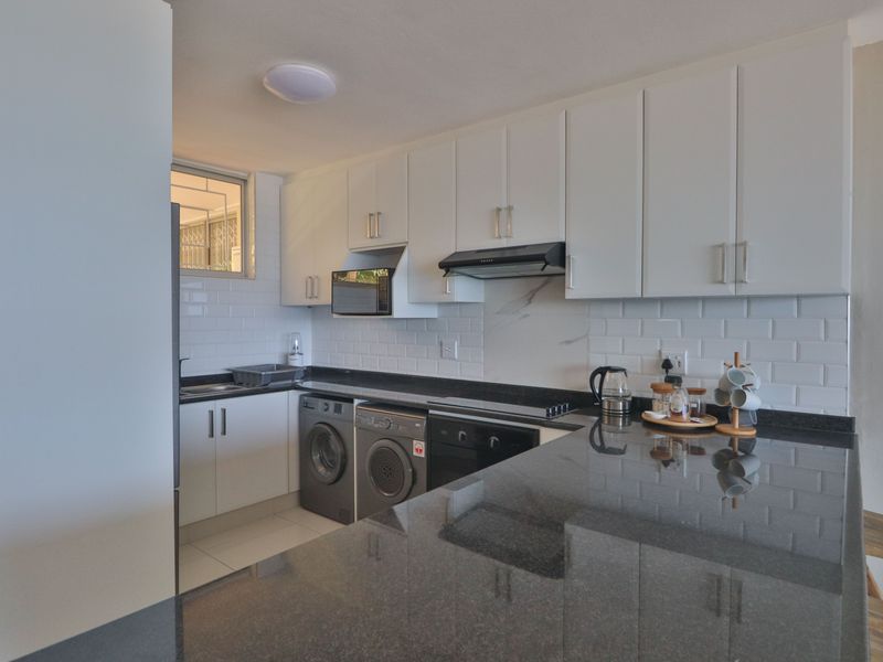 Flat For Sale In Amanzimtoti - Photo 9