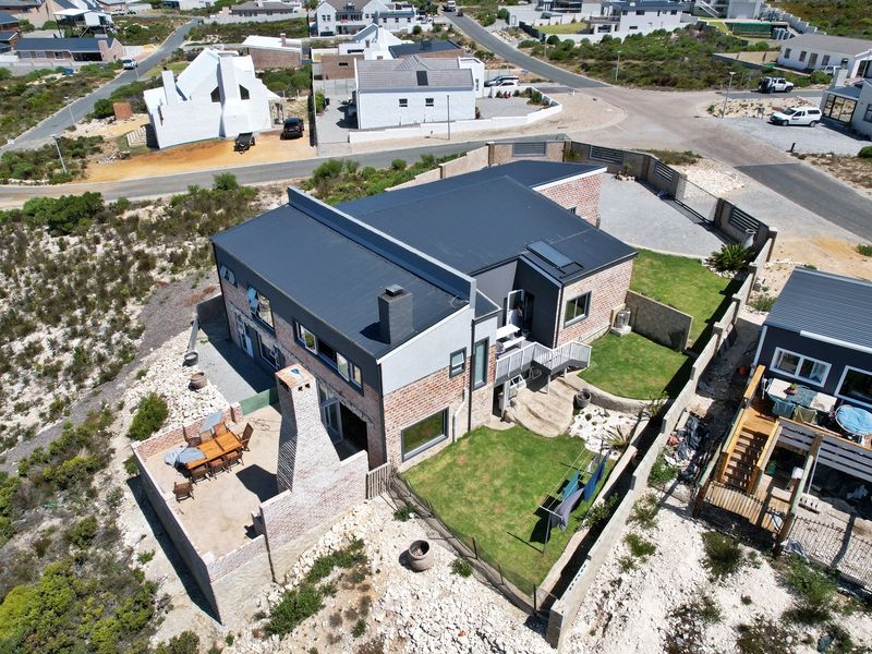 Stunning Family Home with great features! - Photo 6