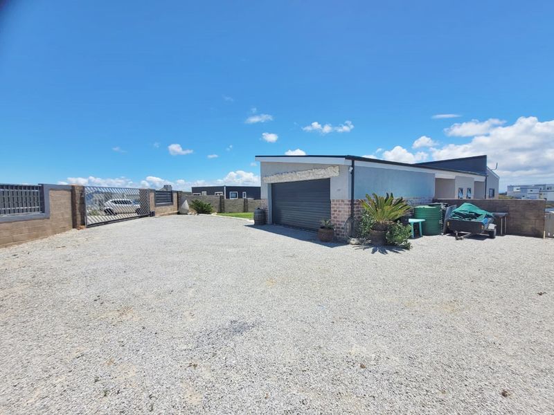 Stunning Family Home with great features! - Photo 5