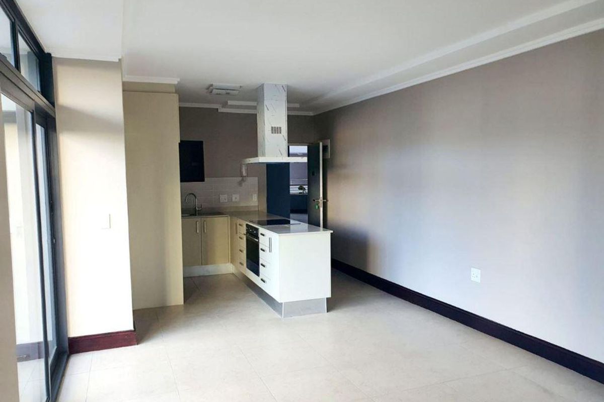 One of a kind modern 2 bedroom 2 bathroom apartment. - Photo 4