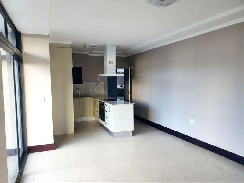 One of a kind modern 2 bedroom 2 bathroom apartment. - Photo 4